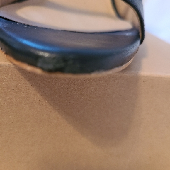 3 tone ankle strap sandals 👡 - Picture 4 of 10